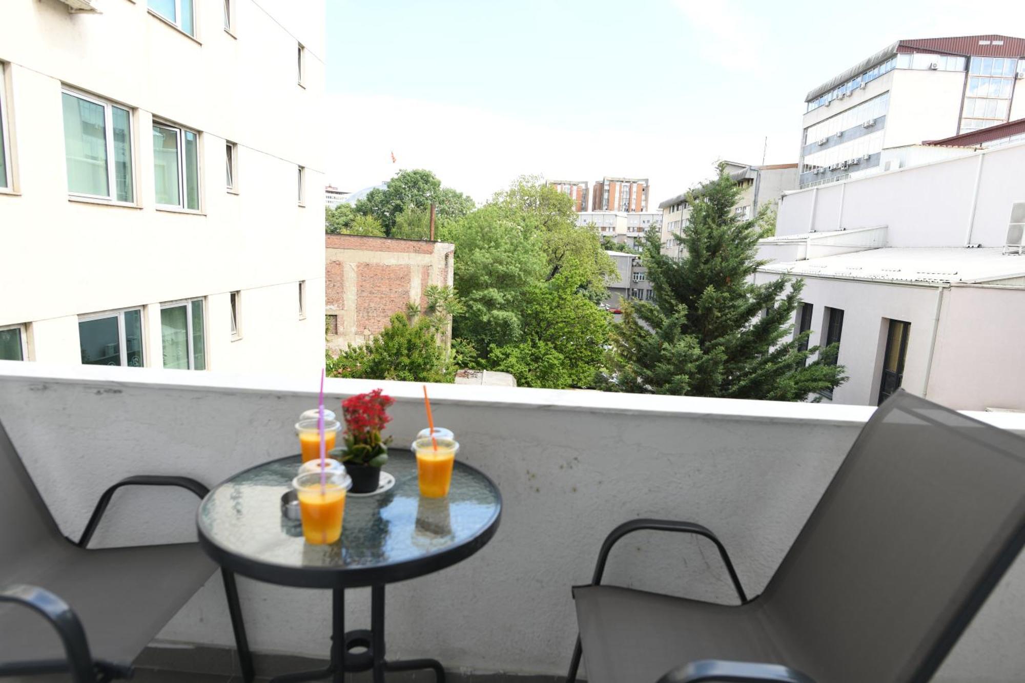 Cinema Vardar Apartment Skopje Extérieur photo