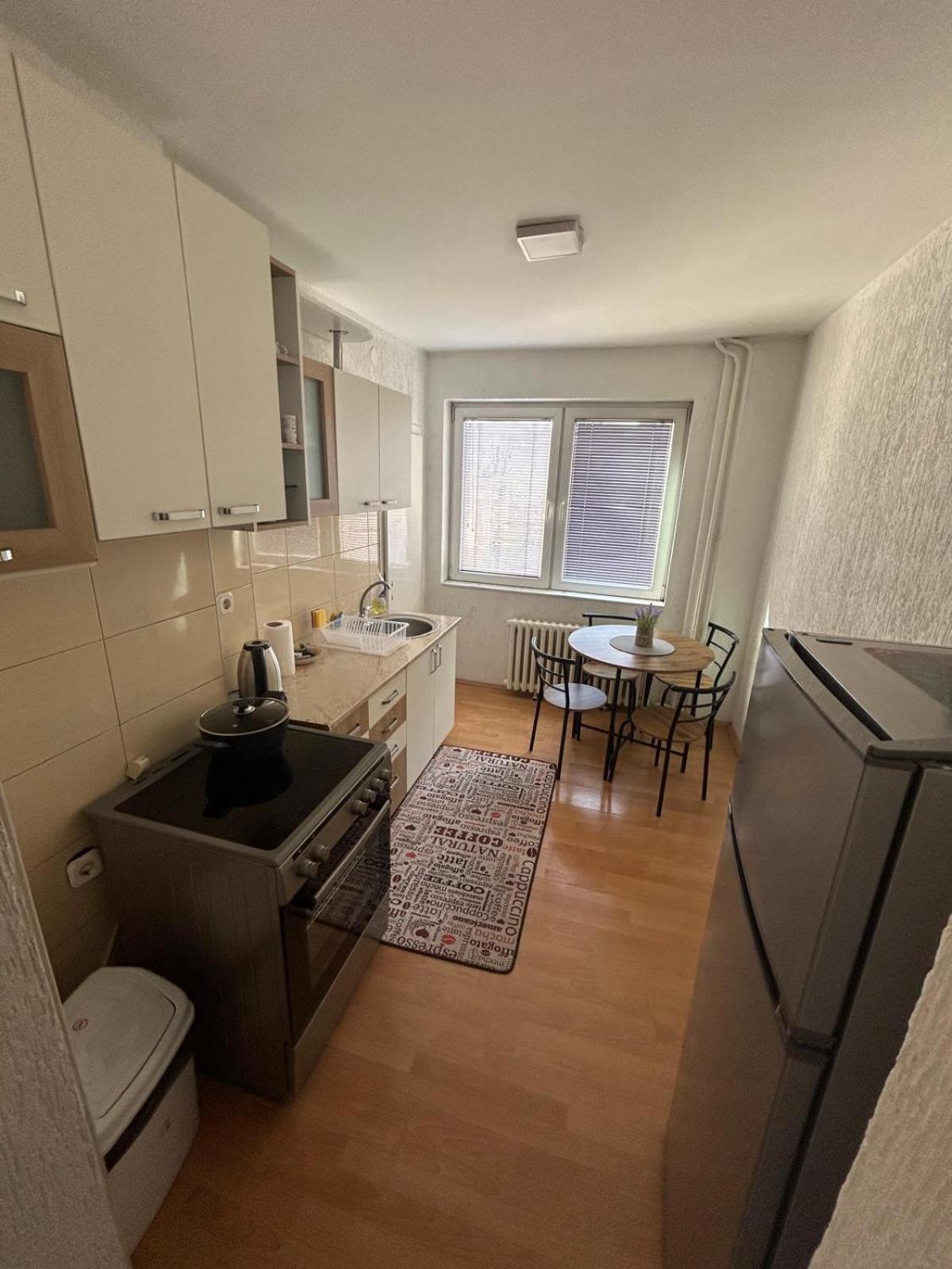 Cinema Vardar Apartment Skopje Extérieur photo